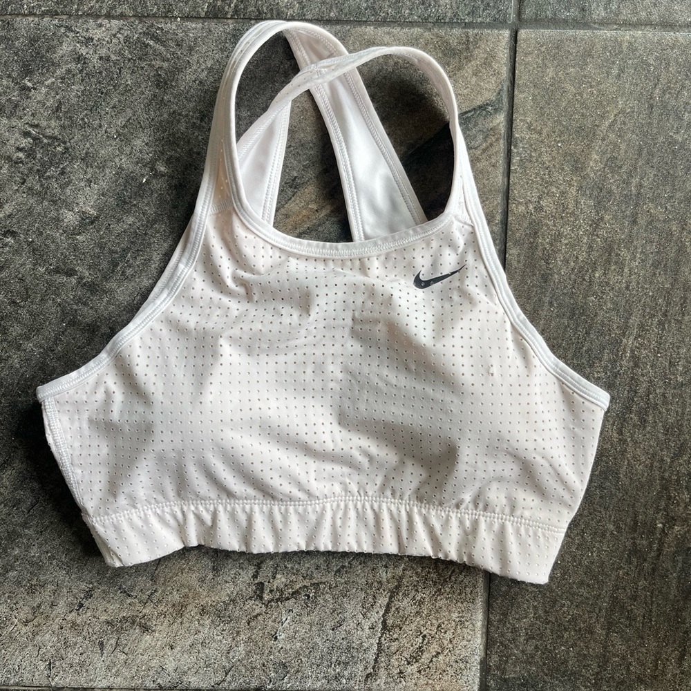 Womens Dri Fit White Nike Sports Bra Size M in good condition